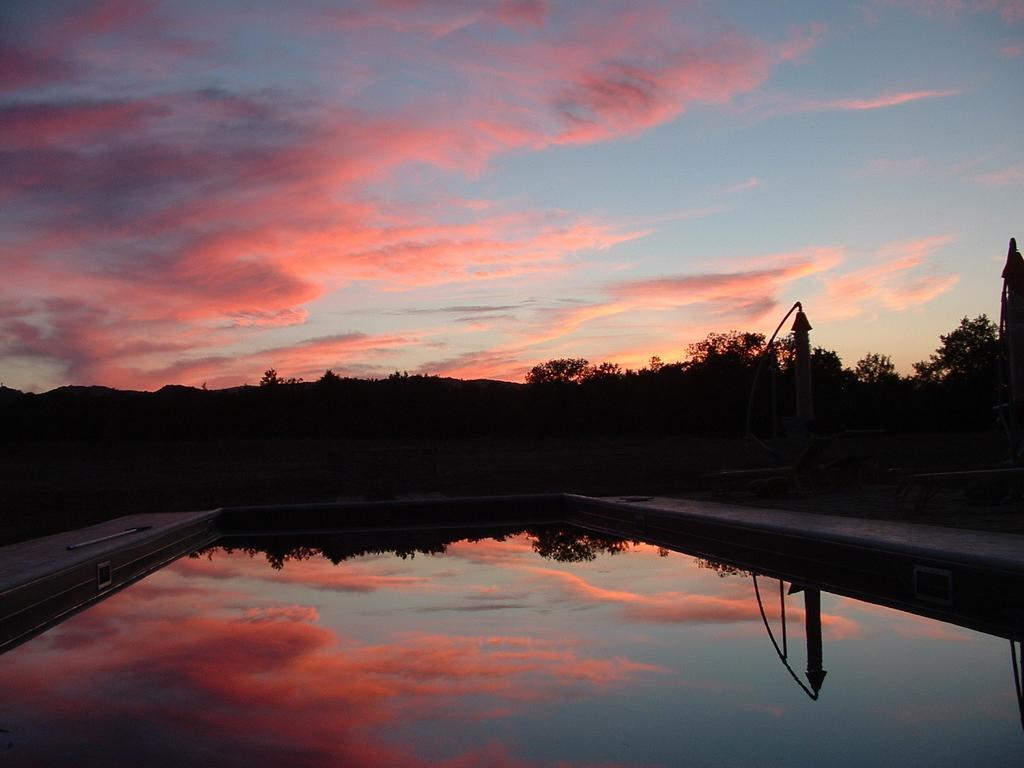 Agriturismo Il Casalino Pari Zewnętrze zdjęcie