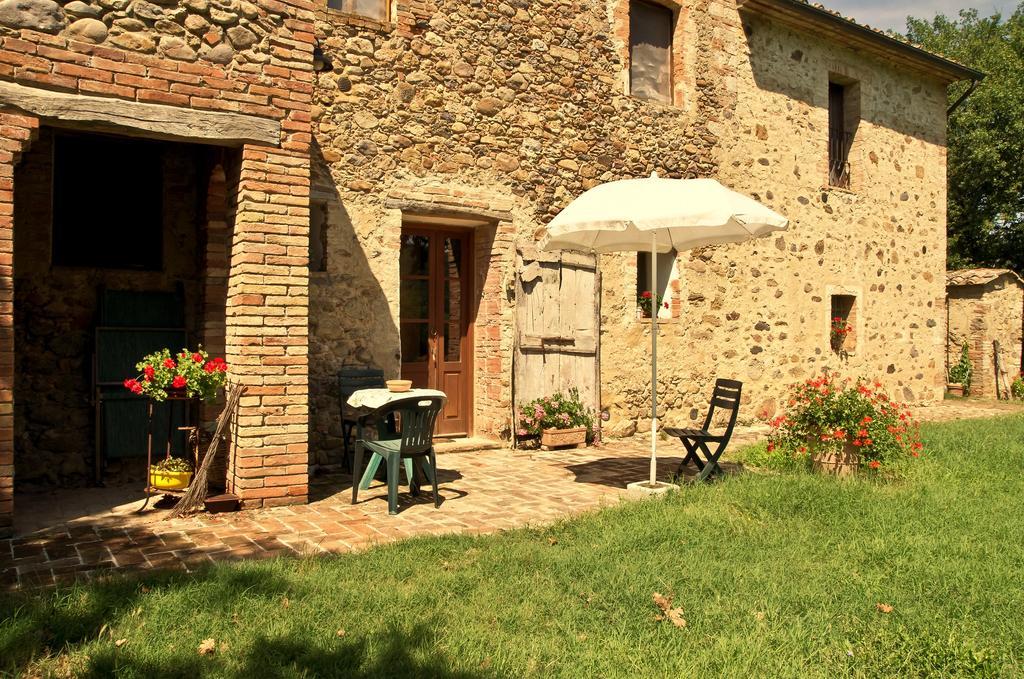 Agriturismo Il Casalino Pari Zewnętrze zdjęcie
